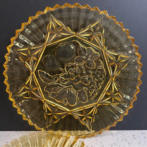 Vintage 1950s Federal Glass Fruit Harvest Serving Platters | Two pc: 12", 8.5" - Picture 2 of 12